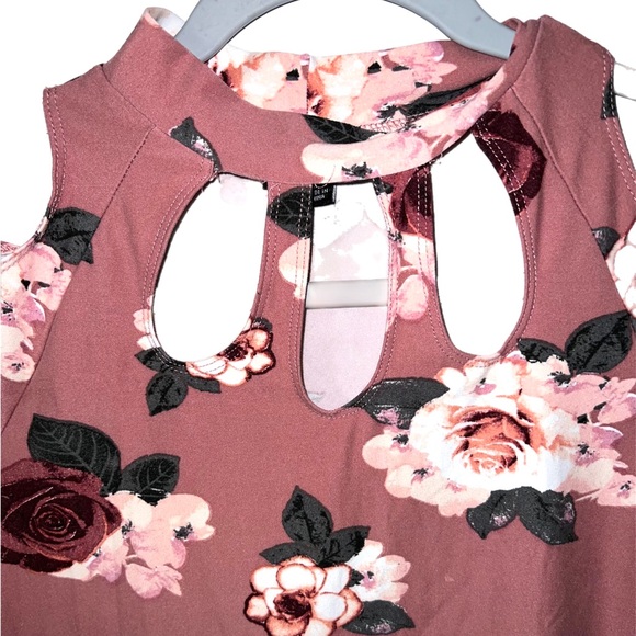 Pink Floral Cold Shoulder Top C39 - Picture 2 of 4